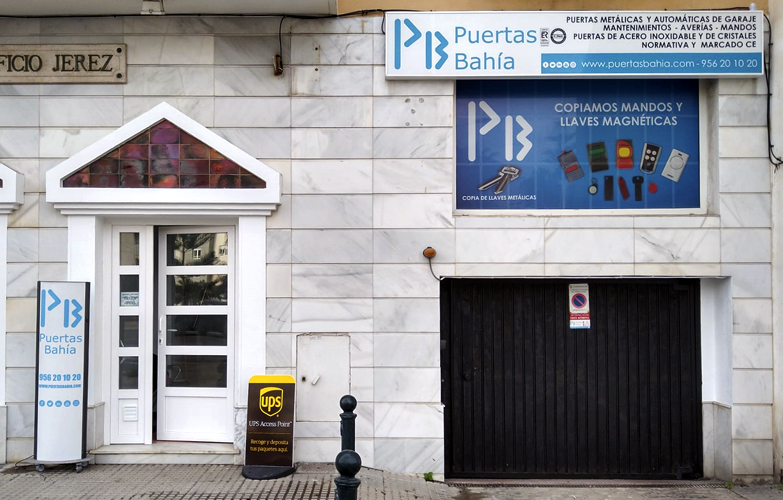 Imagen de la entrada a la oficina de Cádiz